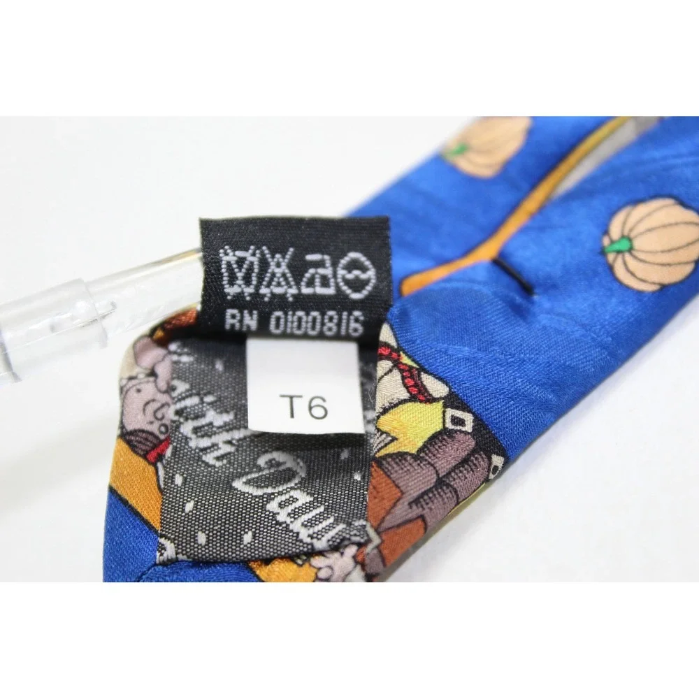 Keith Daniels Mens Blue Silk Thanksgiving Pilgrim Pumpkin Holiday Necktie T6